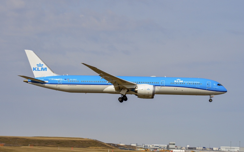 Photo of PH-BKC - KLM Boeing 787-10 at ORD on AeroXplorer Aviation Database