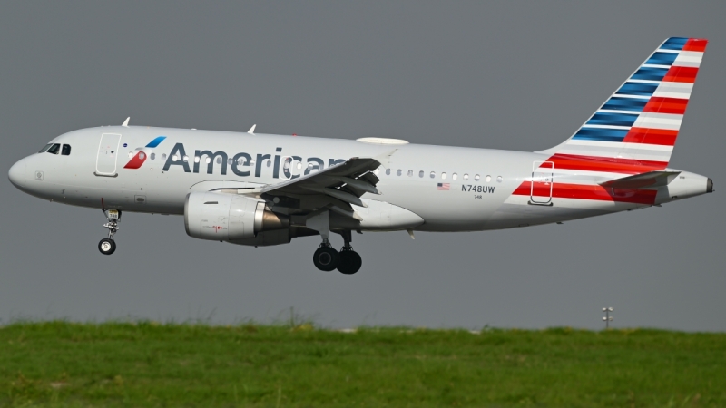 Photo of N748UW - American Airlines Airbus A319 at DFW on AeroXplorer Aviation Database