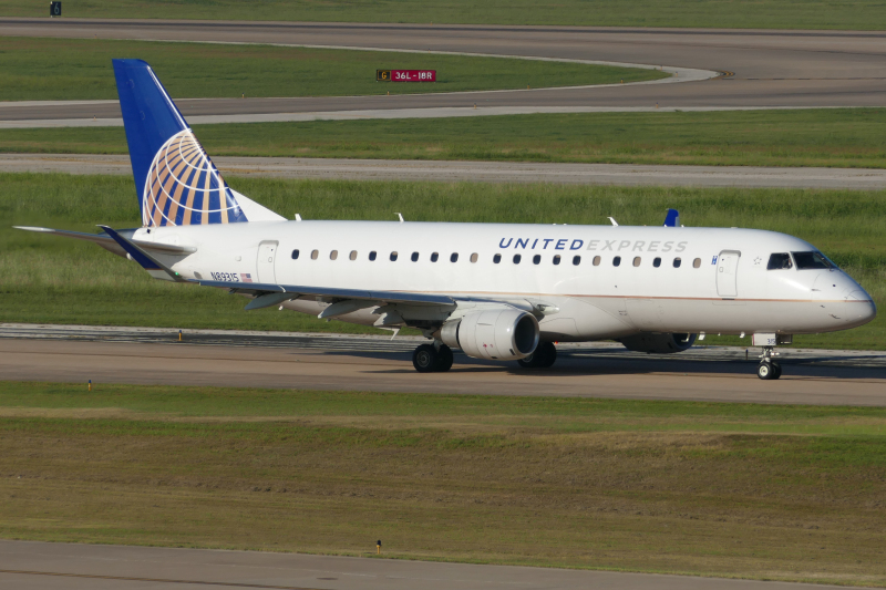Photo of N89315 - United Express Embraer E175 at AUS on AeroXplorer Aviation Database