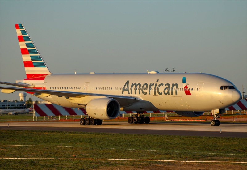 Photo of N765AN - American Airlines Boeing 777-200ER at DFW on AeroXplorer Aviation Database