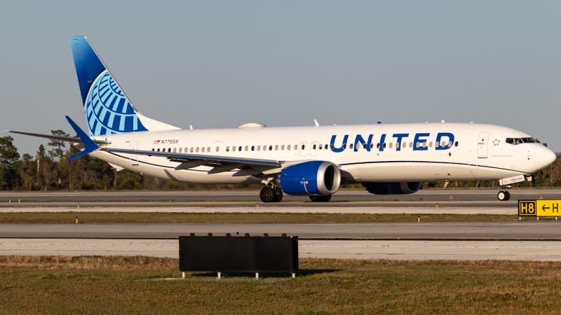 Photo of N77559 - United Airlines Boeing 737 MAX 9 at MCO on AeroXplorer Aviation Database