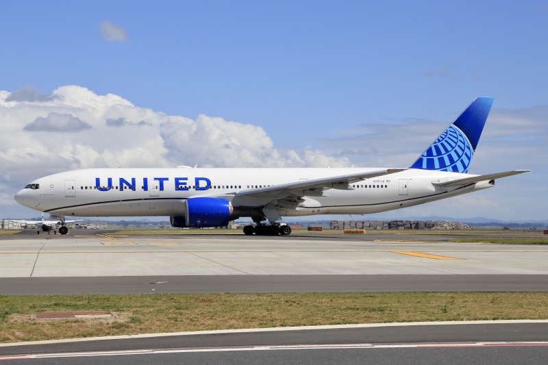 Photo of N787UA - United Airlines Boeing 777-200ER at AKL on AeroXplorer Aviation Database