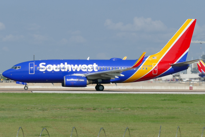 Photo of N570WN - Southwest Airlines Boeing 737-700 at AUS on AeroXplorer Aviation Database