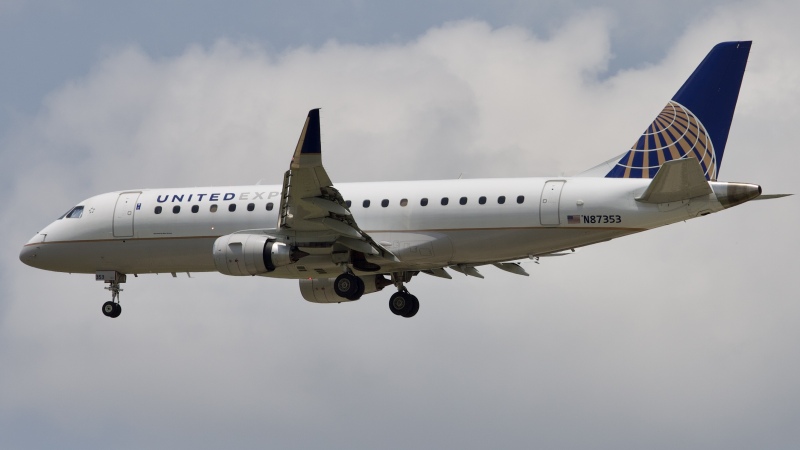 Photo of N87353 - United Express Embraer E175 at IAH on AeroXplorer Aviation Database