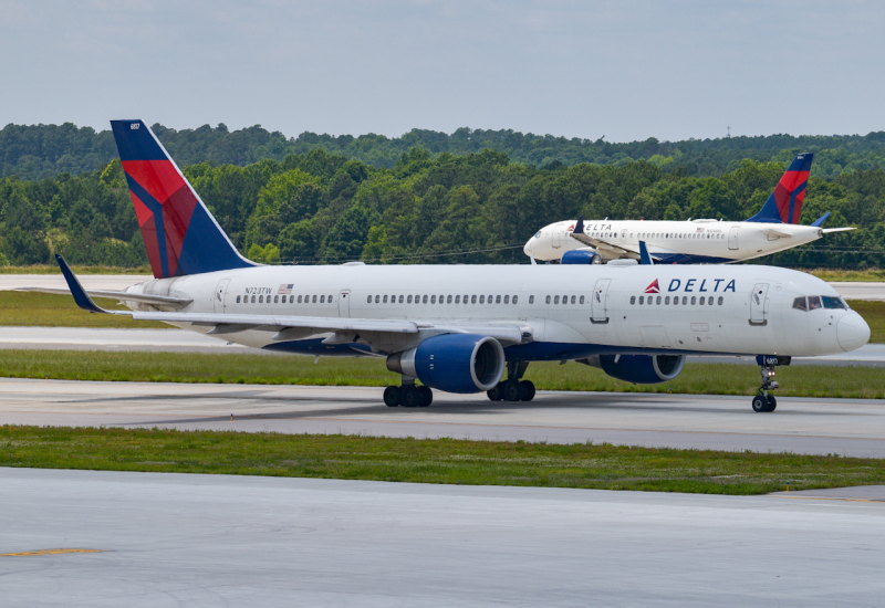 Photo of N723TW - Delta Airlines Boeing 757-200 at RDU on AeroXplorer Aviation Database