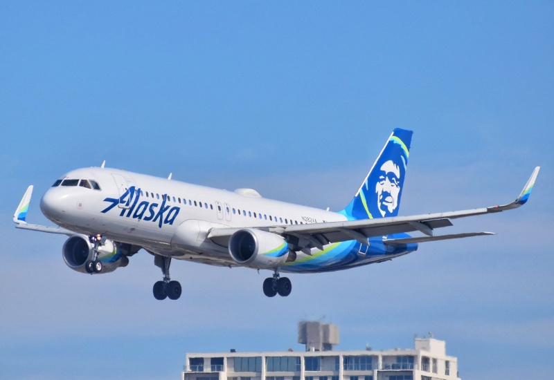 Photo of N282VA - Alaska Airlines Airbus A320 at SAN on AeroXplorer Aviation Database