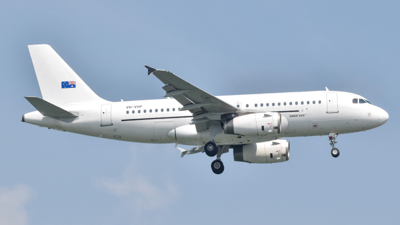 Photo of VH-VHP - Skytraders  Airbus A319 at SIN on AeroXplorer Aviation Database