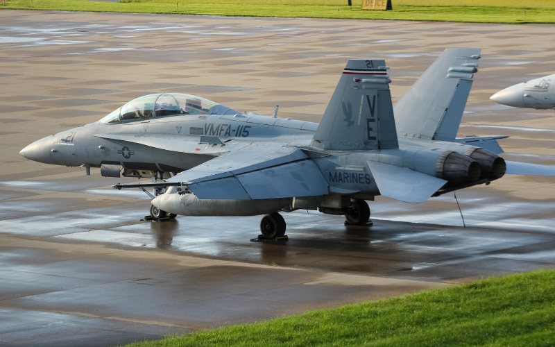 Photo of 165414 - USMC - United States Marine Corp Boeing F/A-18E/F Super Hornet at CVG on AeroXplorer Aviation Database