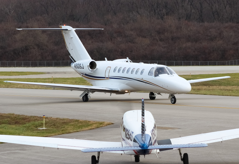 Photo of N90SJ - PRIVATE  Cessna Citation CJ4 at LUK on AeroXplorer Aviation Database