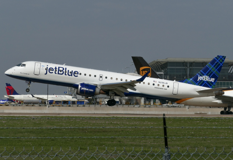 Photo of N296JB - JetBlue Airways Embraer E190 at AUS on AeroXplorer Aviation Database