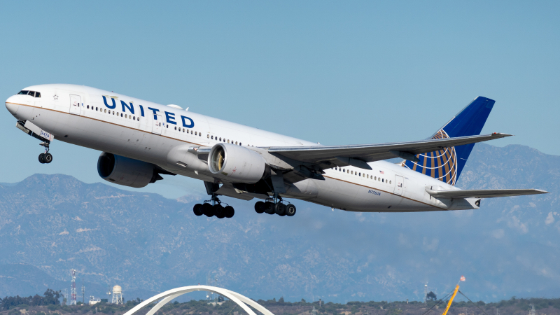 Photo of N776UA - United Airlines Boeing 777-200 at LAX on AeroXplorer Aviation Database