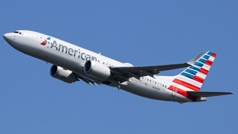 Photo of N343RY - American Airlines Boeing 737 MAX 8 at DCA on AeroXplorer Aviation Database
