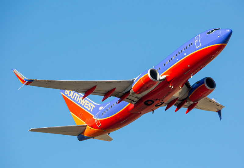 Photo of N272WN - Southwest Airlines Boeing 737-700 at BWI on AeroXplorer Aviation Database