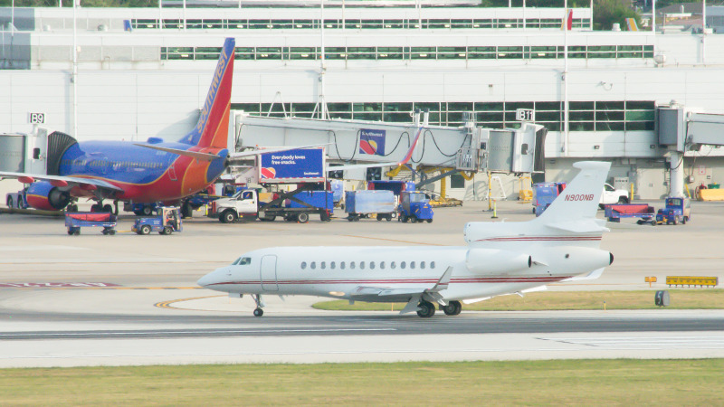 Photo of N900NB - PRIVATE Dassault Falcon 7X at MDW on AeroXplorer Aviation Database