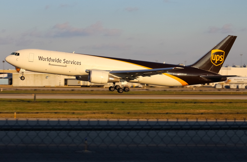 Photo of N383UP - United Parcel Service Boeing 767-300F at SDF on AeroXplorer Aviation Database