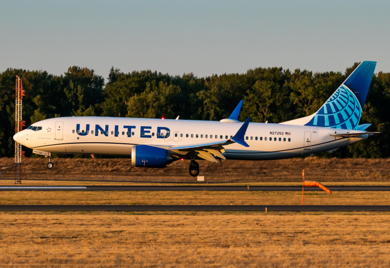 Photo of N27252 - United Airlines Boeing 737 MAX 8 at PDX on AeroXplorer Aviation Database