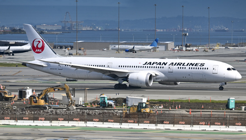 Photo of JA867J - Japan Airlines Boeing 787-9 at SFO on AeroXplorer Aviation Database