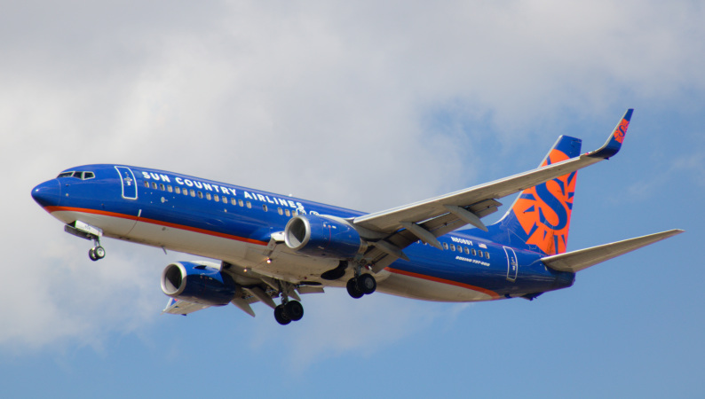 Photo of N808SY - Sun Country Airlines Boeing 737-800 at BOI on AeroXplorer Aviation Database