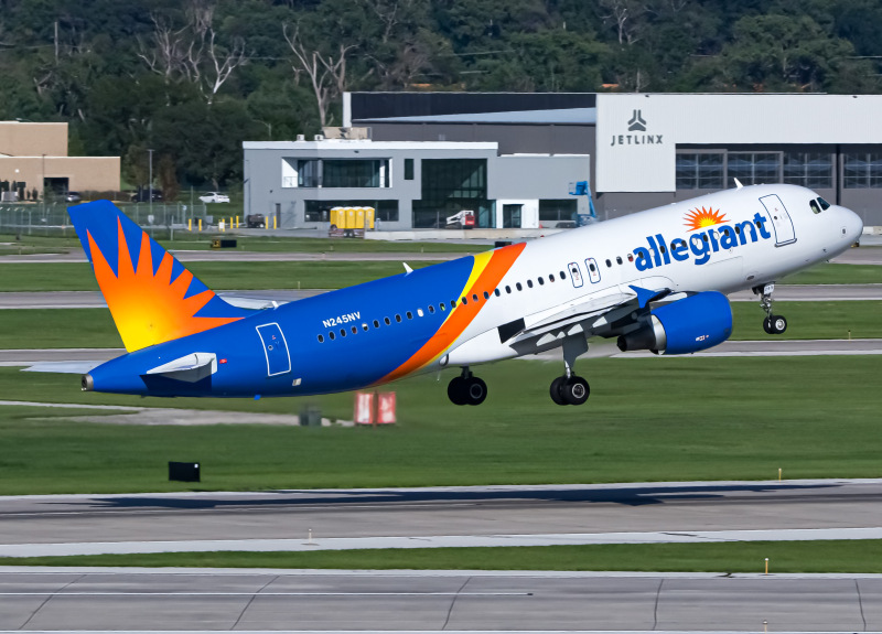 Photo of N245NV - Allegiant Air Airbus A320 at OMA on AeroXplorer Aviation Database