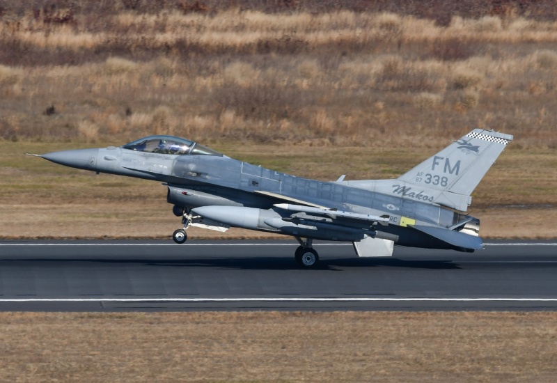 Photo of 87-0338 - USAF - United States Air Force General Dynamics F-16 Fighting Falcon at ACY on AeroXplorer Aviation Database