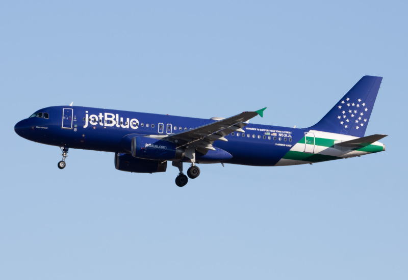 Photo of N531JL - jetBlue Airways Airbus A320 at EWR on AeroXplorer Aviation Database