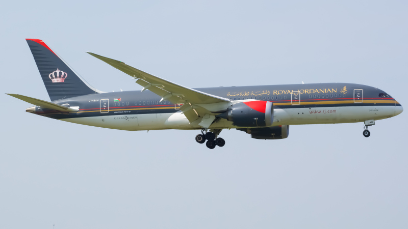 Photo of JY-BAH - Royal Jordanian Boeing 787-8 at ORD on AeroXplorer Aviation Database