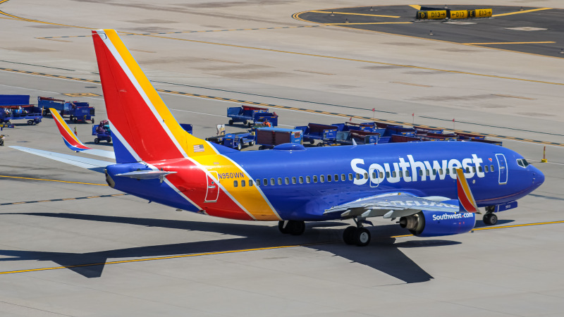 Photo of N950WN - Southwest Airlines Boeing 737-700 at PHX on AeroXplorer Aviation Database