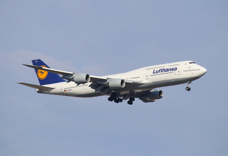 Photo of D-ABYS - Lufthansa Boeing 747-8i at IAD on AeroXplorer Aviation Database