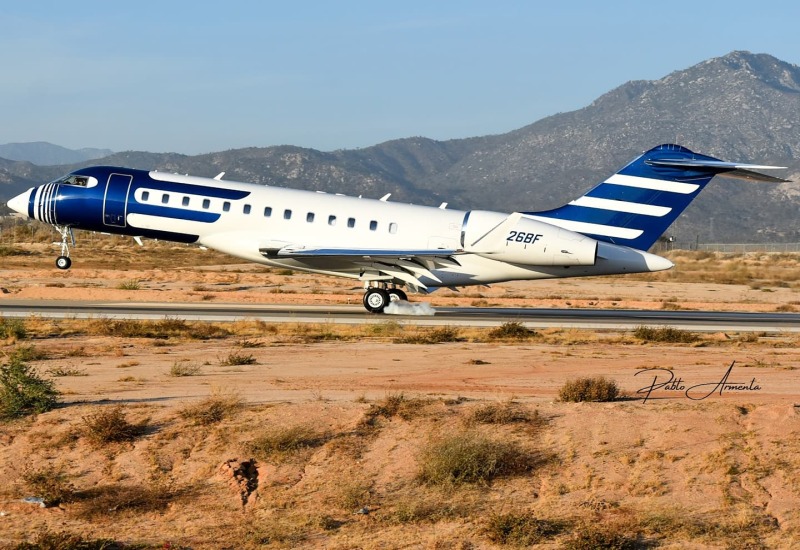 Photo of N726BF - PRIVATE Bombardier Global 6000 at CSL on AeroXplorer Aviation Database
