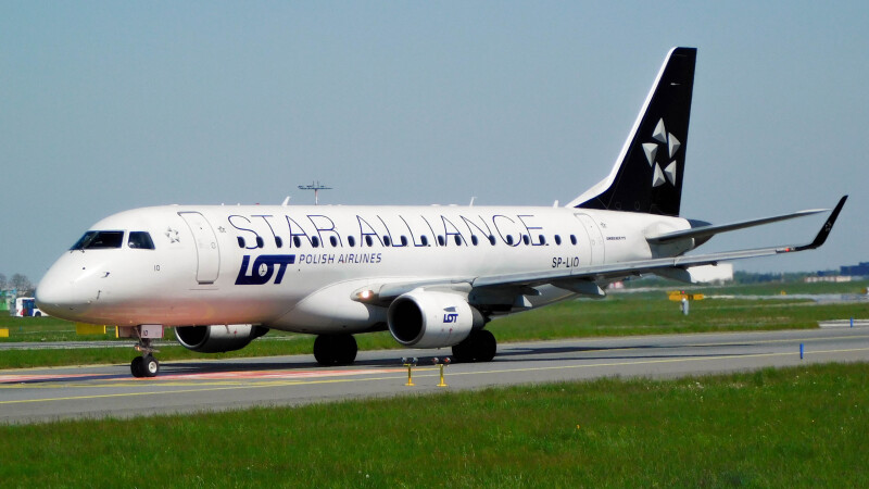 Photo of SP-LIO - LOT Polish Airlines Embraer E175 at PRG on AeroXplorer Aviation Database