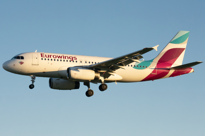 Photo of D-AGWF - Eurowings Airbus A319 at LIS on AeroXplorer Aviation Database