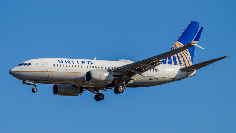 Photo of N13750 - United Airlines Boeing 737-700 at EWR on AeroXplorer Aviation Database