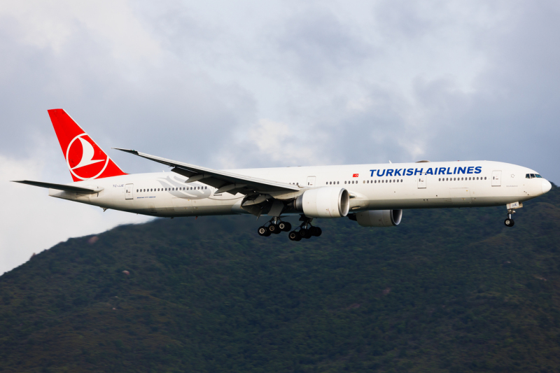 Photo of TC-JJE - Turkish Airlines Boeing 777-300ER at HKG on AeroXplorer Aviation Database