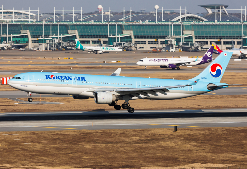 Photo of HL7702 - Korean Air Airbus A330-300 at icn on AeroXplorer Aviation Database