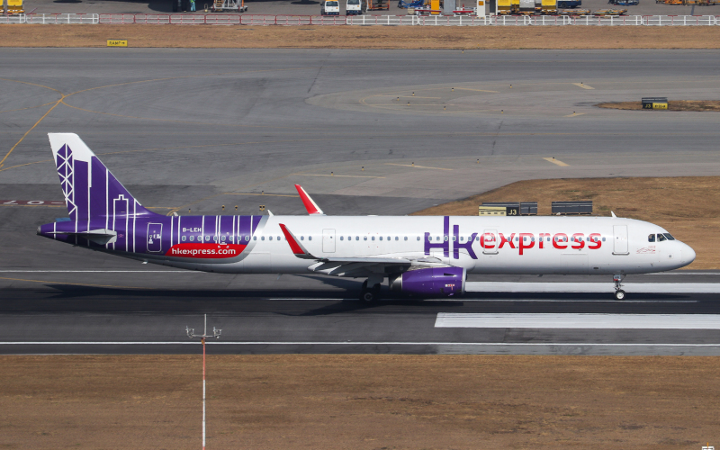 Photo of B-LEH - Hong Kong Express Airbus A321-200 at HKG on AeroXplorer Aviation Database