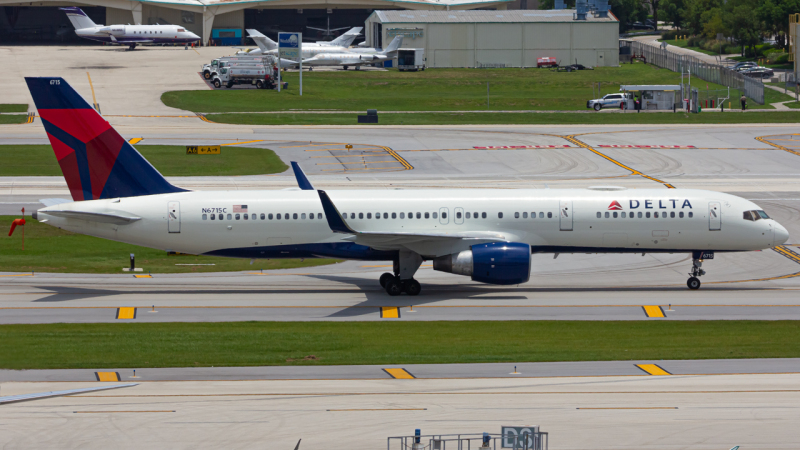 Photo of N6715C  - Delta Airlines Boeing 757-200 at FLL on AeroXplorer Aviation Database