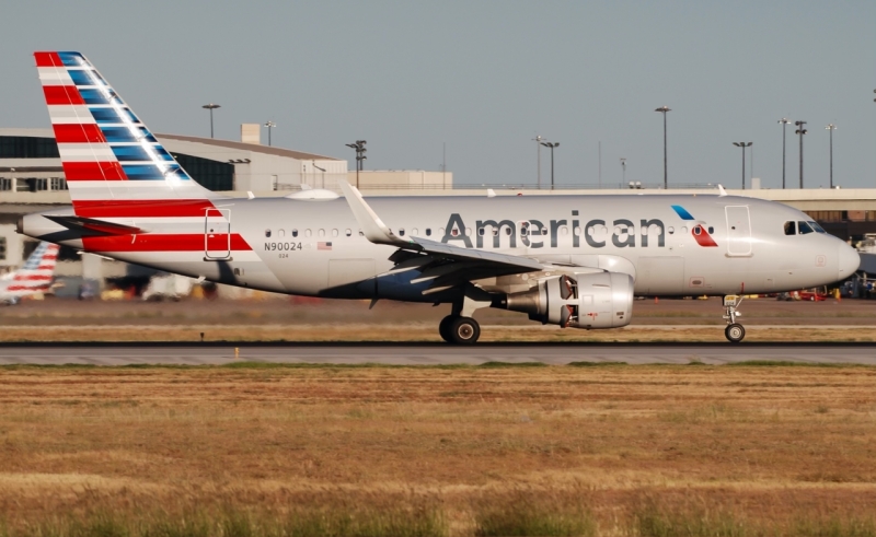 Photo of N90024 - American Airlines Airbus A319 at DFW on AeroXplorer Aviation Database