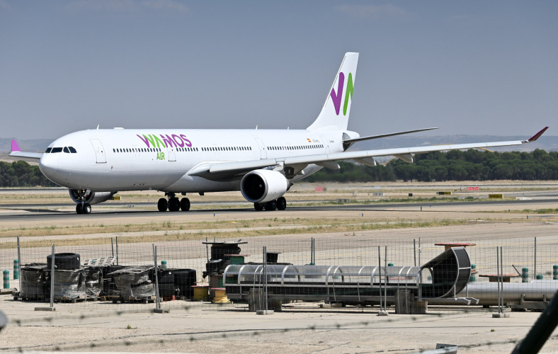 Photo of EC-NYJ - Wamos Air Airbus A330-300 at MAD on AeroXplorer Aviation Database