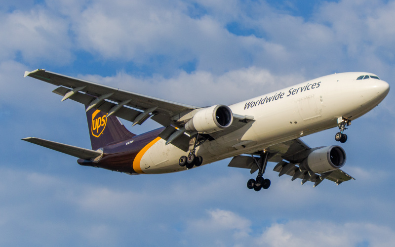 Photo of N161UP - United Parcel Service Airbus A300-600F at EWR on AeroXplorer Aviation Database