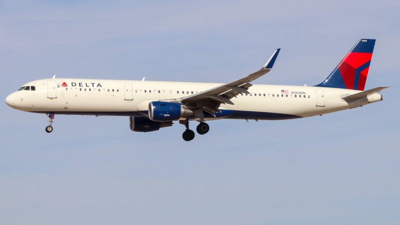Photo of N382DN - Delta Airlines Airbus A321-200 at LAS on AeroXplorer Aviation Database