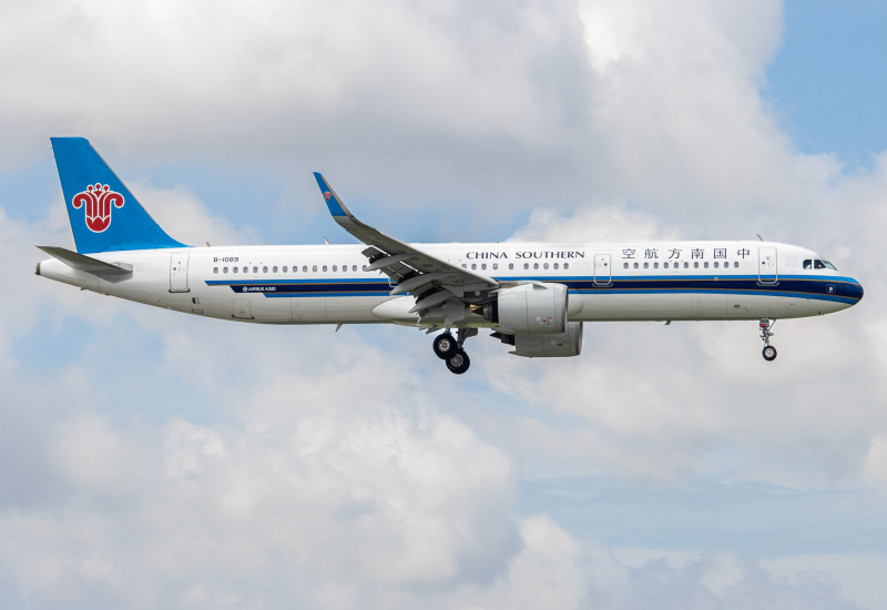Photo of B-1089 - China Southern Airlines Airbus A321NEO at SGN on AeroXplorer Aviation Database