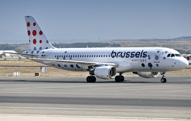 Photo of OO-TCQ - Brussels Airlines Airbus A320 at MAD on AeroXplorer Aviation Database