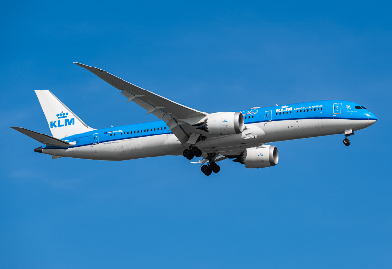 Photo of PH-BHL - KLM Boeing 787-9 at SIN on AeroXplorer Aviation Database
