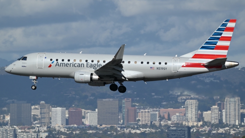 Photo of N519SY - American Eagle Embraer E175 at KLAX on AeroXplorer Aviation Database