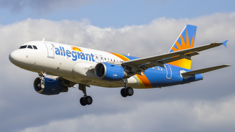 Photo of N318NV - Allegiant Air Airbus A319 at BWI on AeroXplorer Aviation Database