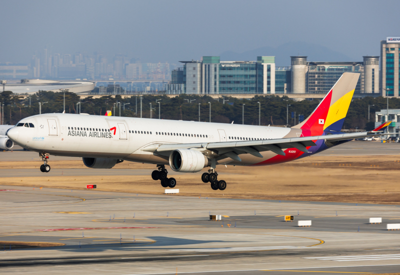 Photo of HL8293 - Asiana Airlines Airbus A330-300 at icn on AeroXplorer Aviation Database