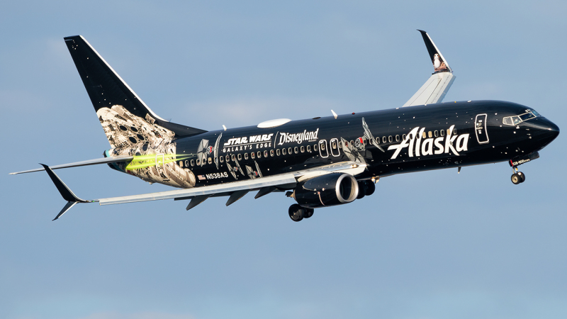 Photo of N538AS - Alaska Airlines Boeing 737-800 at DCA on AeroXplorer Aviation Database