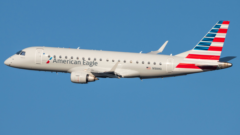 Photo of N104HQ - American Eagle Embraer E175 at DCA on AeroXplorer Aviation Database