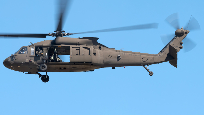 Photo of 08-20120 - USA - United States Army Sikorsky UH-60L Blackhawk at OSH on AeroXplorer Aviation Database