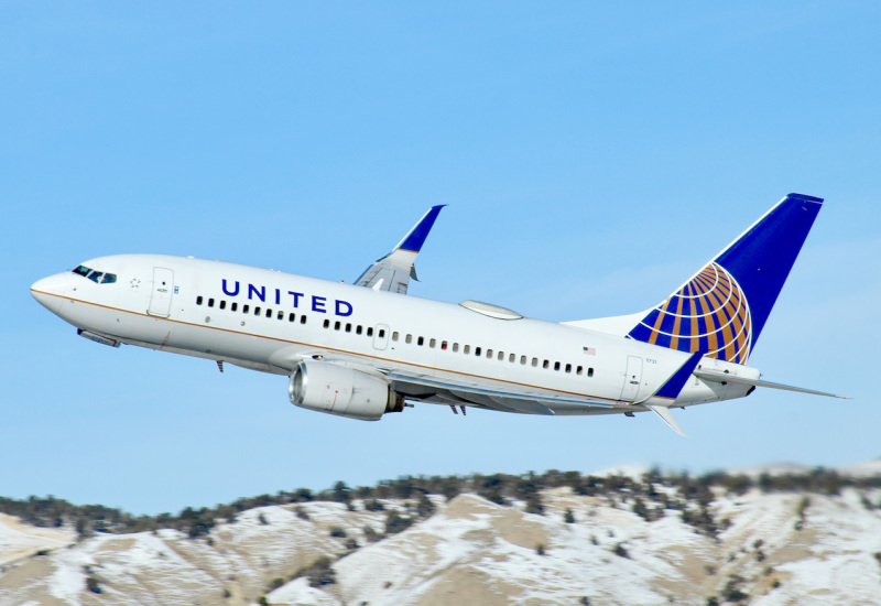 Photo of N23721 - United Airlines Boeing 737-700 at EGE on AeroXplorer Aviation Database
